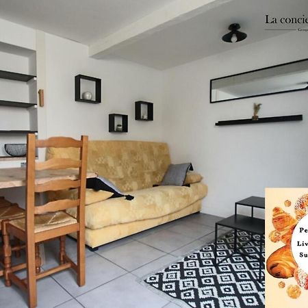 Casa-Ciudad-Habitación con desagüe-Vista a la Calle Rochefort  Exterior foto